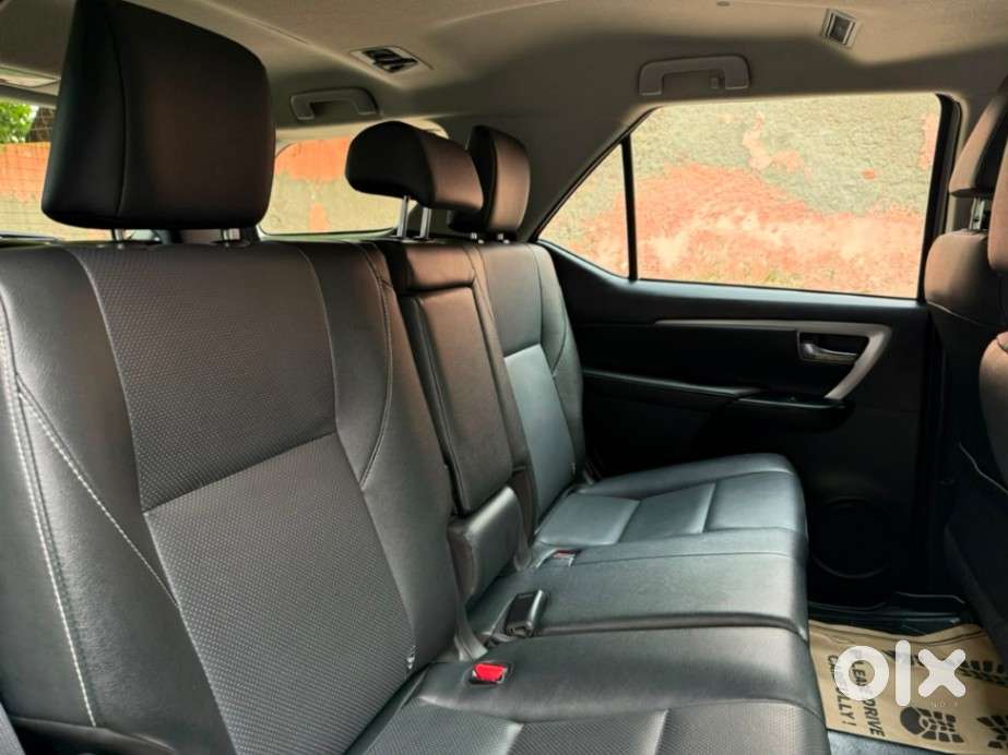 Toyota Fortuner, 2025, Petrol