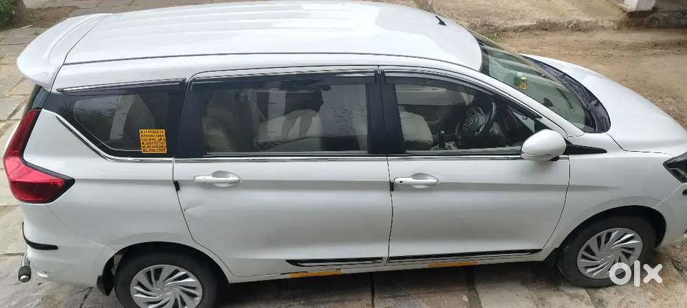 Maruti Suzuki Ertiga Vxi 2025