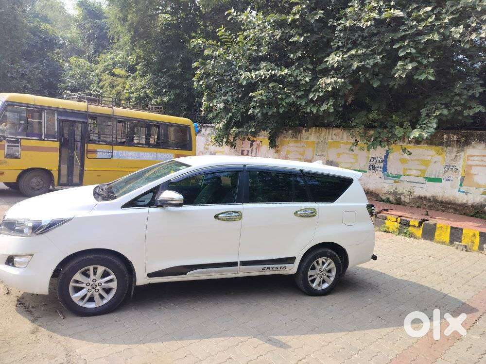 Toyota Innova Crysta 2.4 V, 2017, Diesel