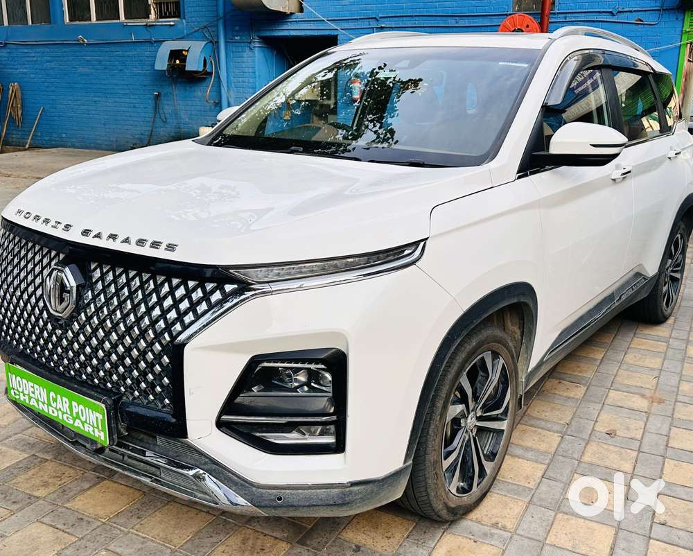 Mg Hector Plus Savvy Pro 1.5 Turbo Petrol Cvt 6 Str Dual Tone, 2024,..