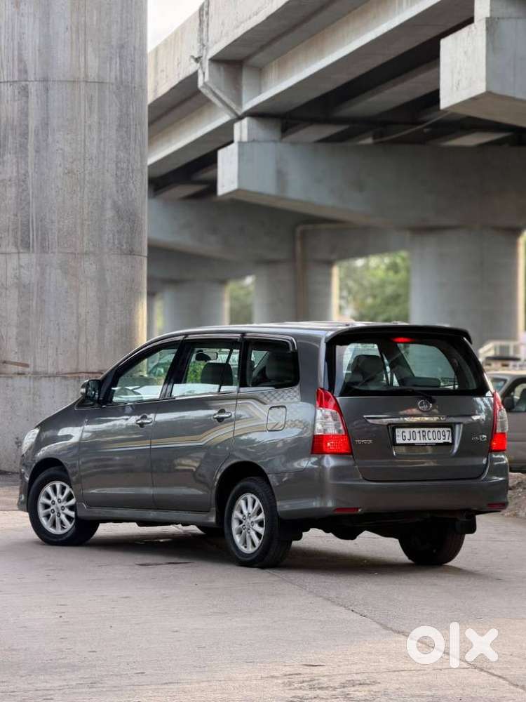 Toyota Innova 2.0 V, 2013, Diesel
