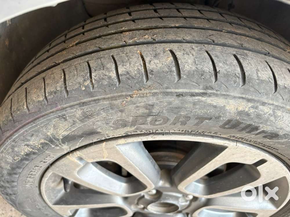 Hyundai I20 Sportz Diesel 2015, New Tyres , Good Condition