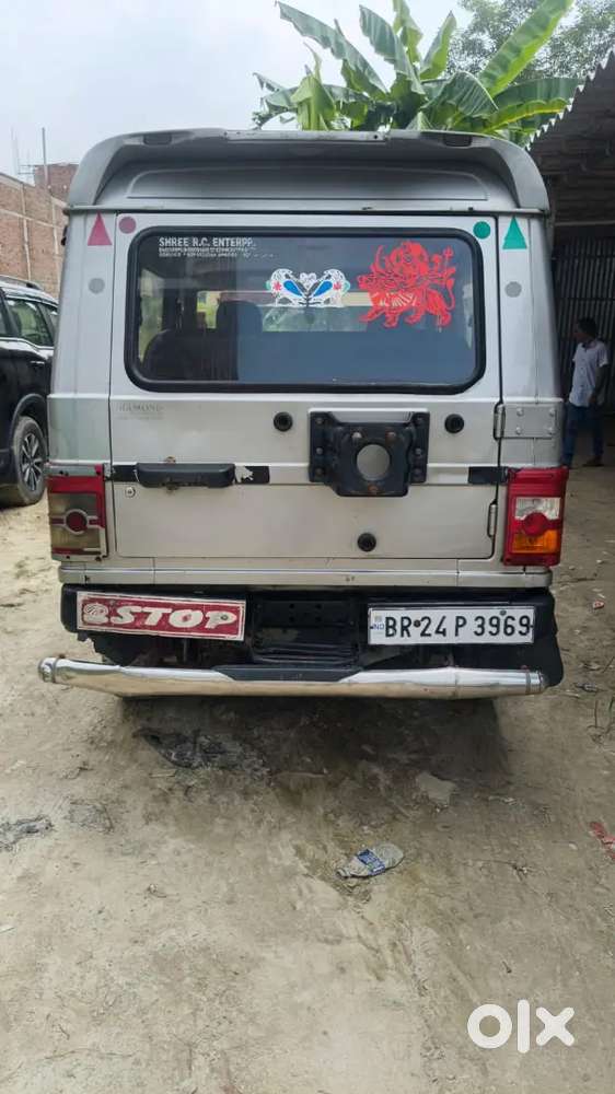 Mahindra Bolero Neo 2012