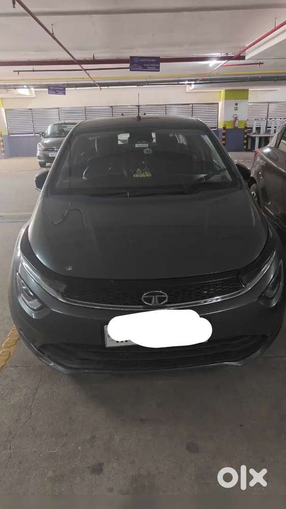 Tata Altroz Petrol 2023 Top End