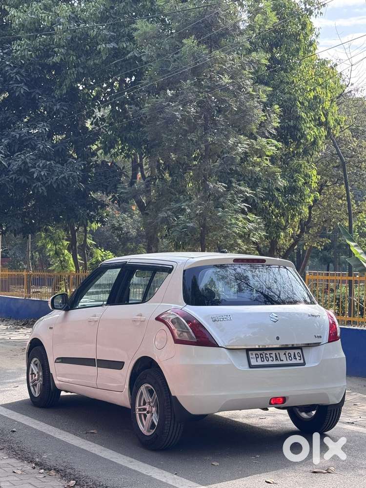 Maruti Suzuki Swift Vdi Optional, 2016, Diesel