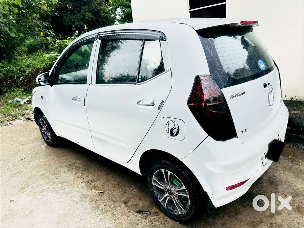 Hyundai I10 Sportz 2012