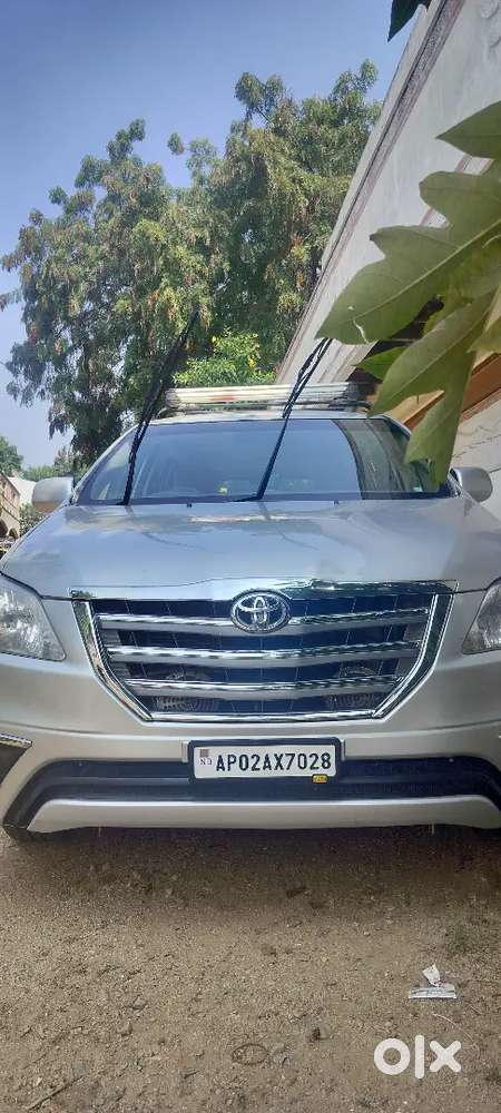 Toyota Innova 2014 Diesel 390000 Km Driven