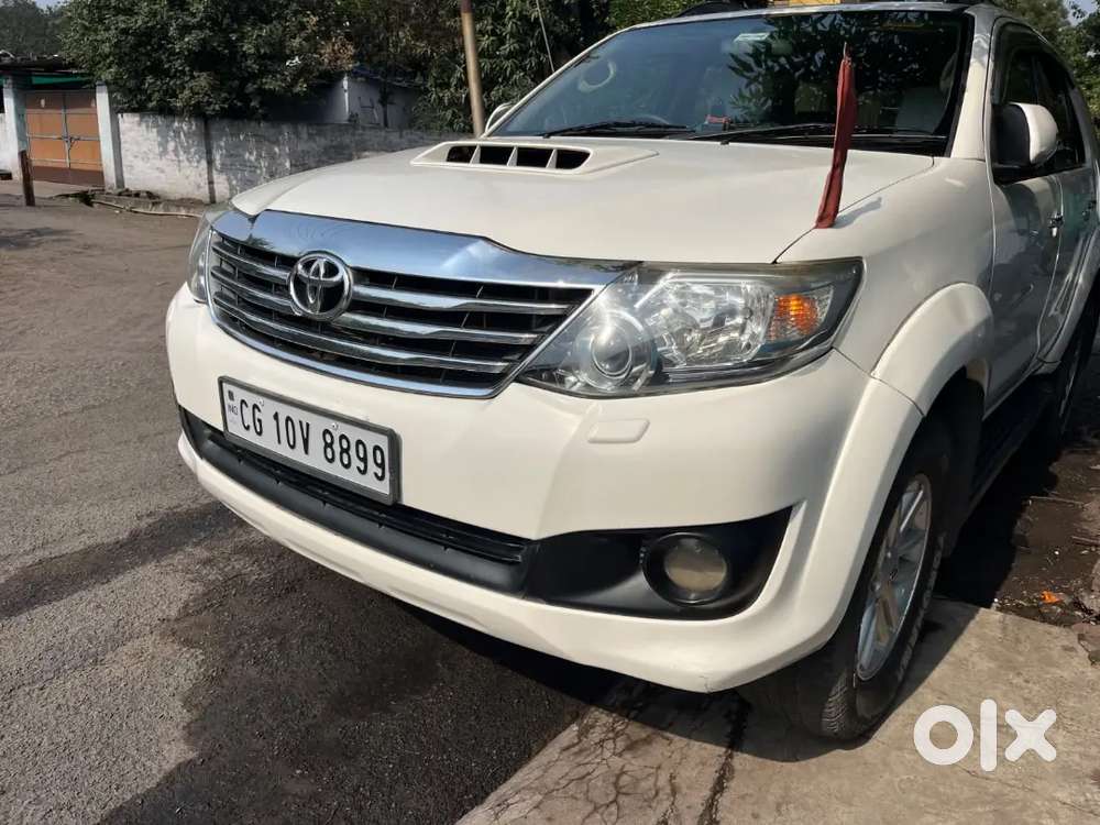 Toyota Fortuner Legender 2014 Diesel 130000 Km Driven