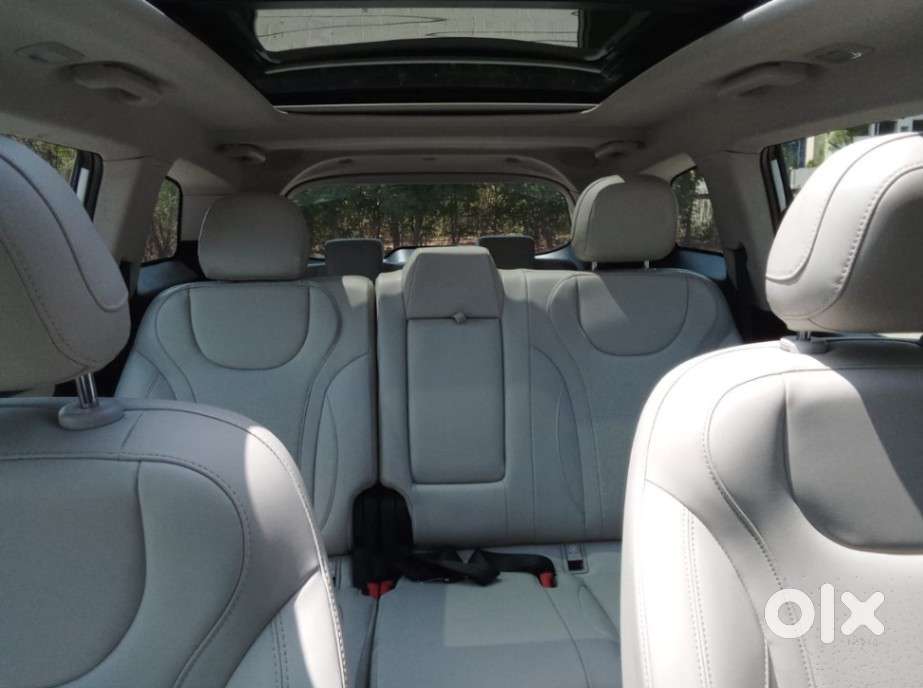 Mahindra Xuv700 2.0 Ax 7 Petrol At Luxury Pack Str, 2023, Petrol
