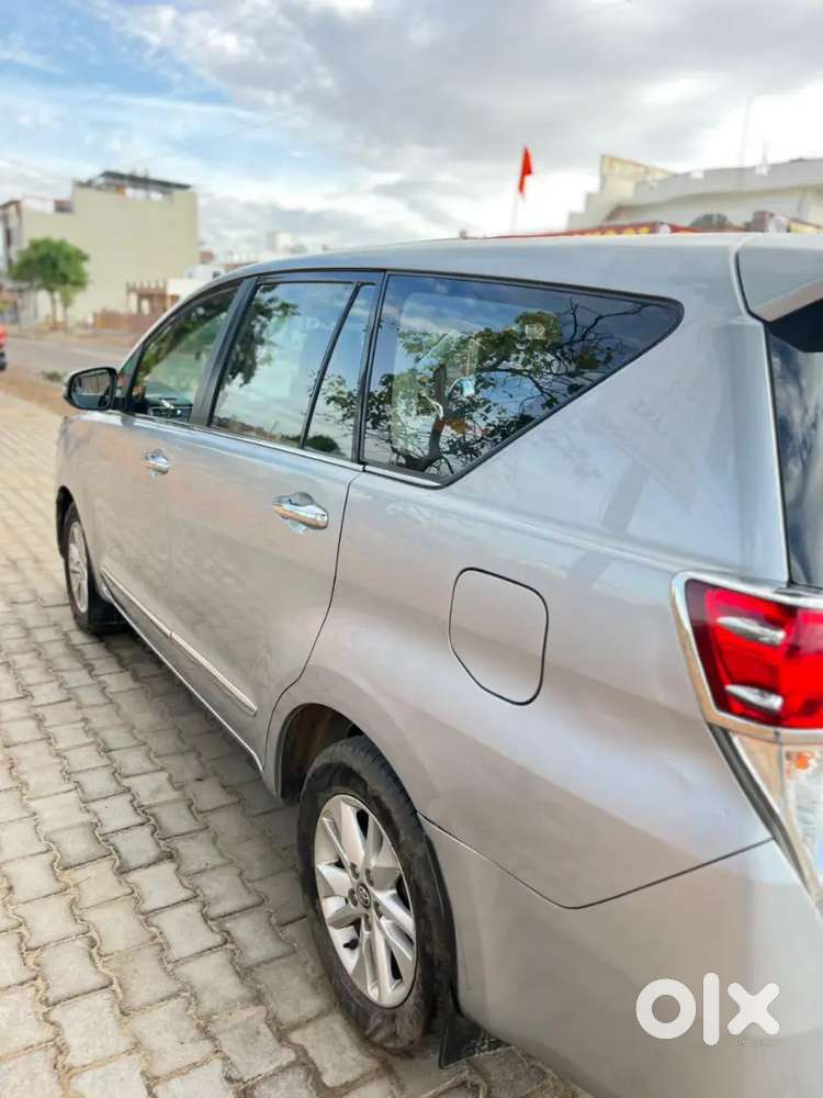 Toyota Innova Crysta 2018