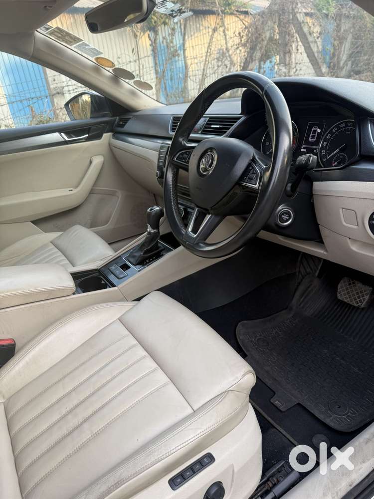 Skoda Superb Style 1.8 Tsi At, 2016, Petrol