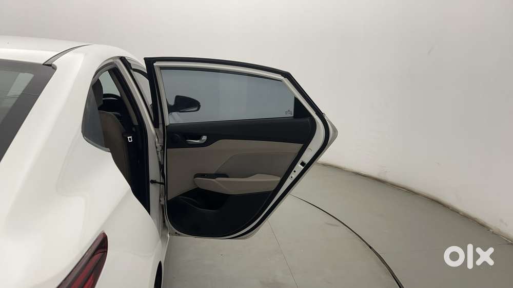 Hyundai Verna Vtvt 1.6 At Sx Plus, 2018, Petrol