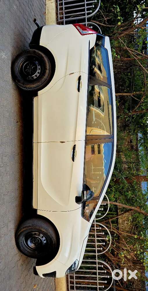 Mahindra Marazzo M2 2019 Diesel Well Maintained
