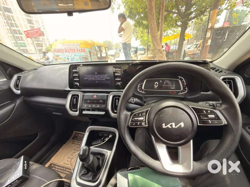 New Condition Kia Sonet Petrol Automatic Sale Urgent