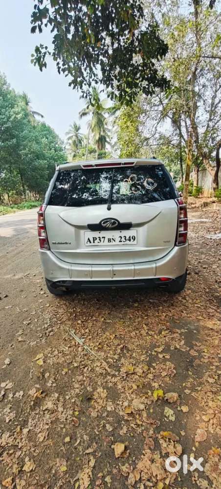 Mahindra Xuv500 2012 Diesel 180000 Km Driven