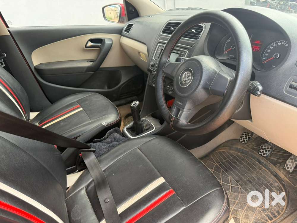 Volkswagen Polo Petrol Manual 2010