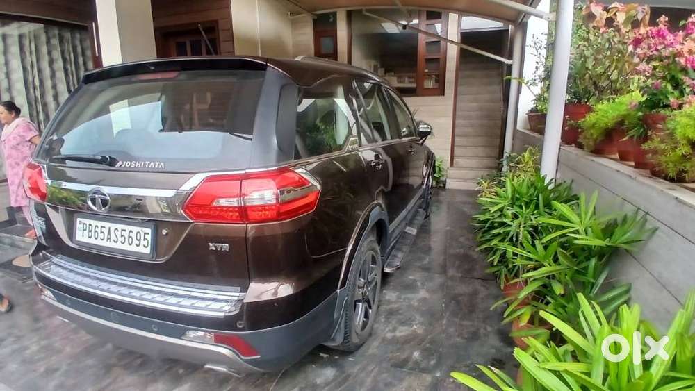Tata Hexa 2.2 Xta 4x2 7 Str, 2017, Diesel