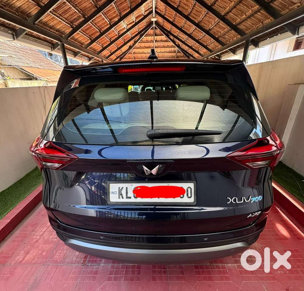 Mahindra Xuv700 Diesel Automatic Ax7 Midnight Black