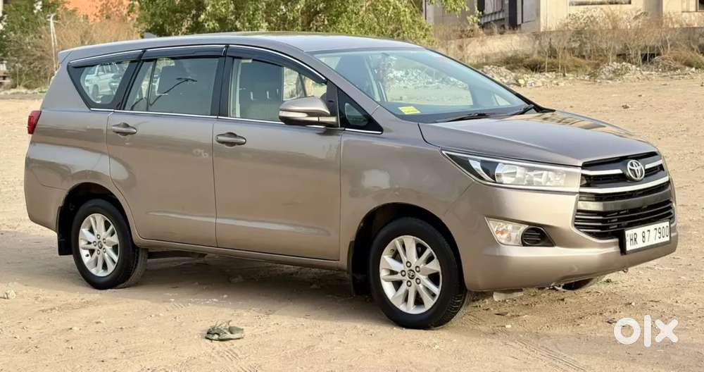 Toyota Innova Crysta [2020-ongoing] 2.4 Gx 7 Str, 2017, Diesel