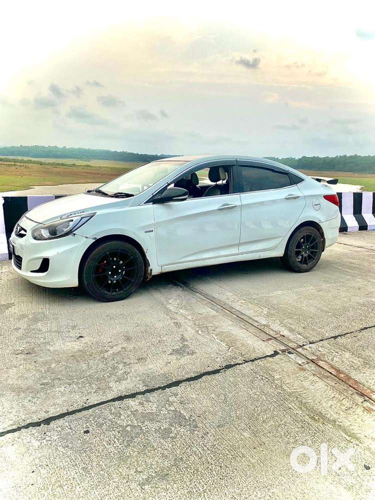 Hyundai Fluidic Verna 2013