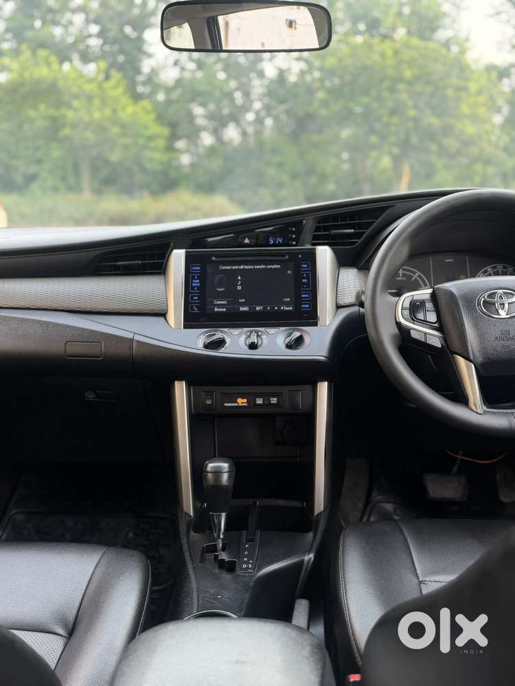 Toyota Innova Crysta 2.8 Gx At 8s, 2019, Diesel