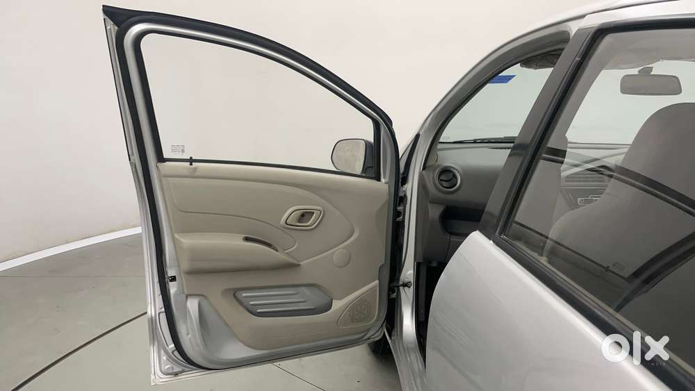 Datsun Redigo T Option, 2016, Petrol