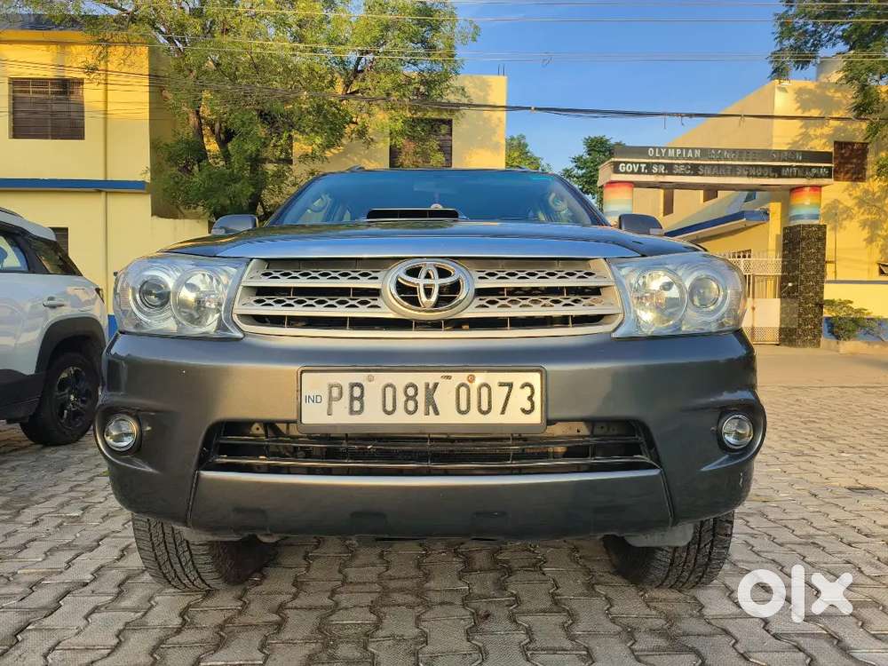 Toyota Fortuner 2009 Diesel 125000 Km Driven, 4*4 ,passed 2030