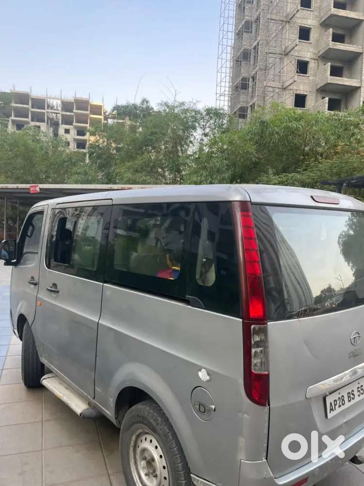 Tata Venture Van