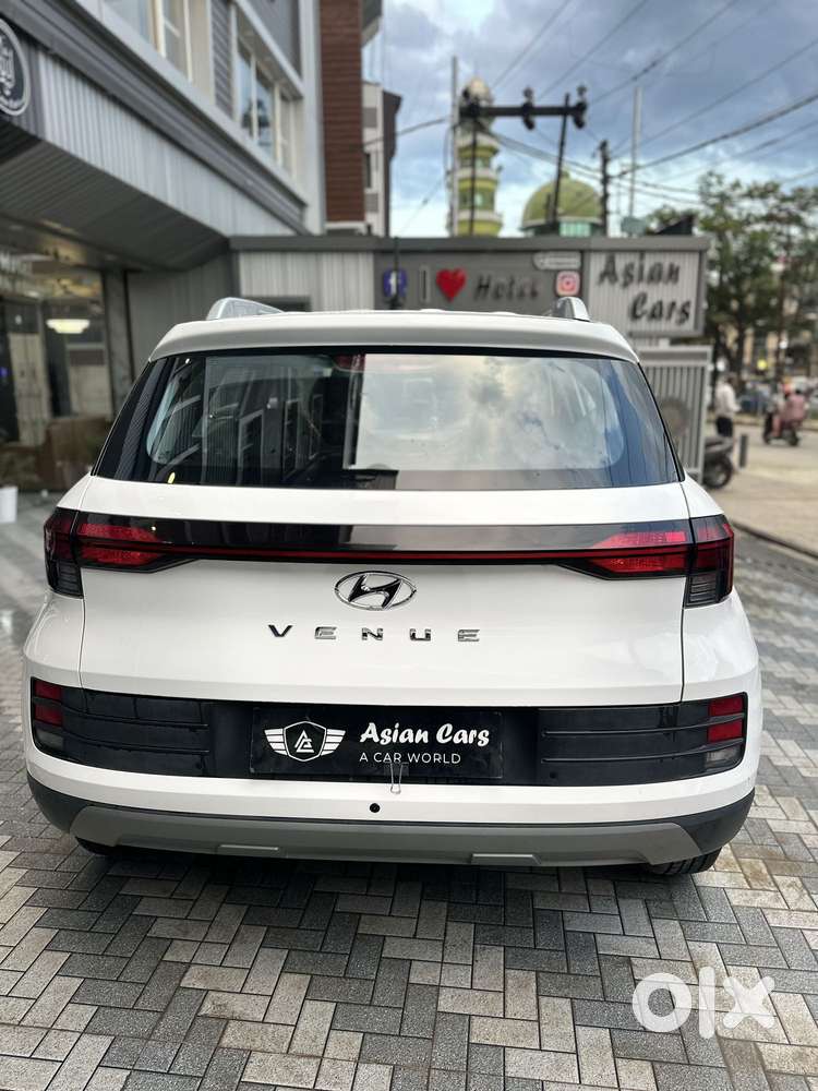 Hyundai Venue E 1.2 Petrol, 2025, Petrol