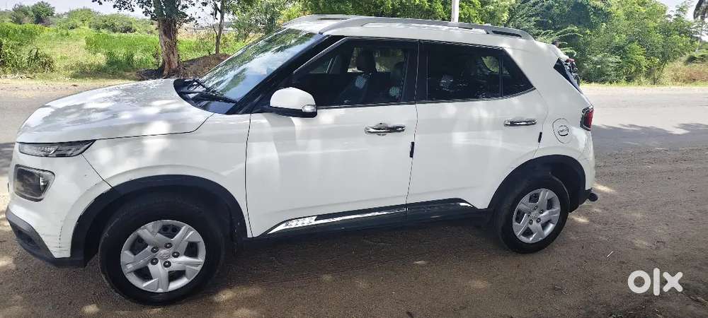 , Venue Petrol 1.2 S Plus 2020 Model