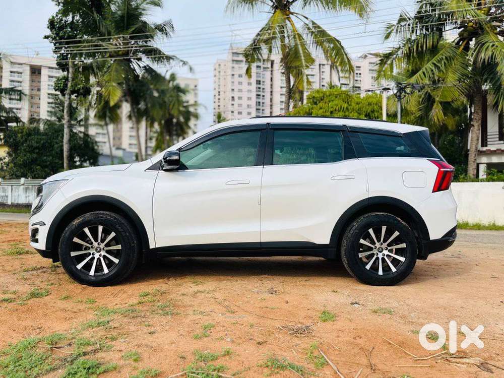 Mahindra Xuv700 2.2 Mx Diesel Mt 5 Str, 2023, Diesel
