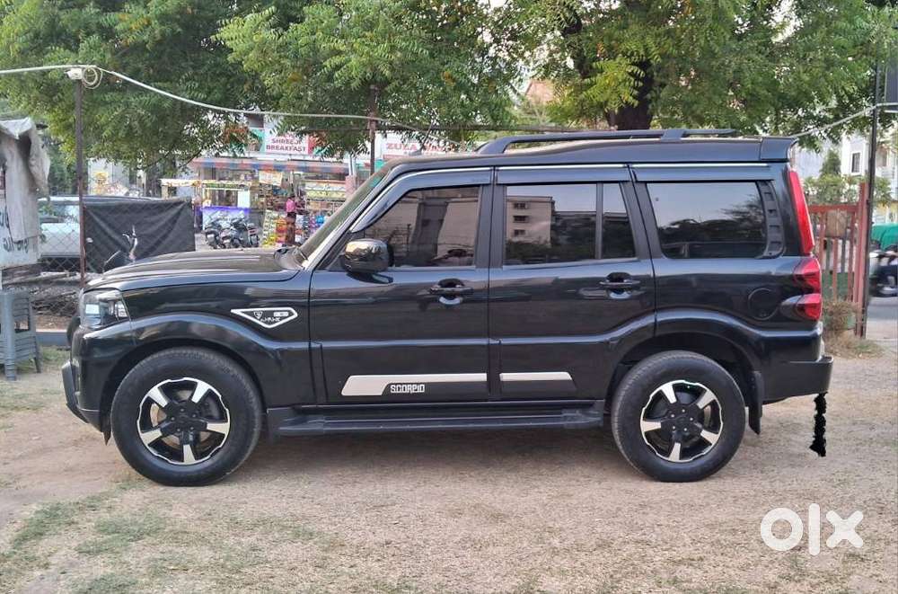 Mahindra Scorpio Classic 2.2 S 11 Mt 7 Str, 2023, Diesel