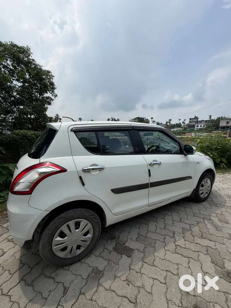 Maruti Suzuki Swift Vxi 2015