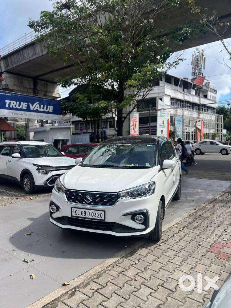 Maruti Suzuki Ertiga 1.5 Vxi, 2022, Petrol