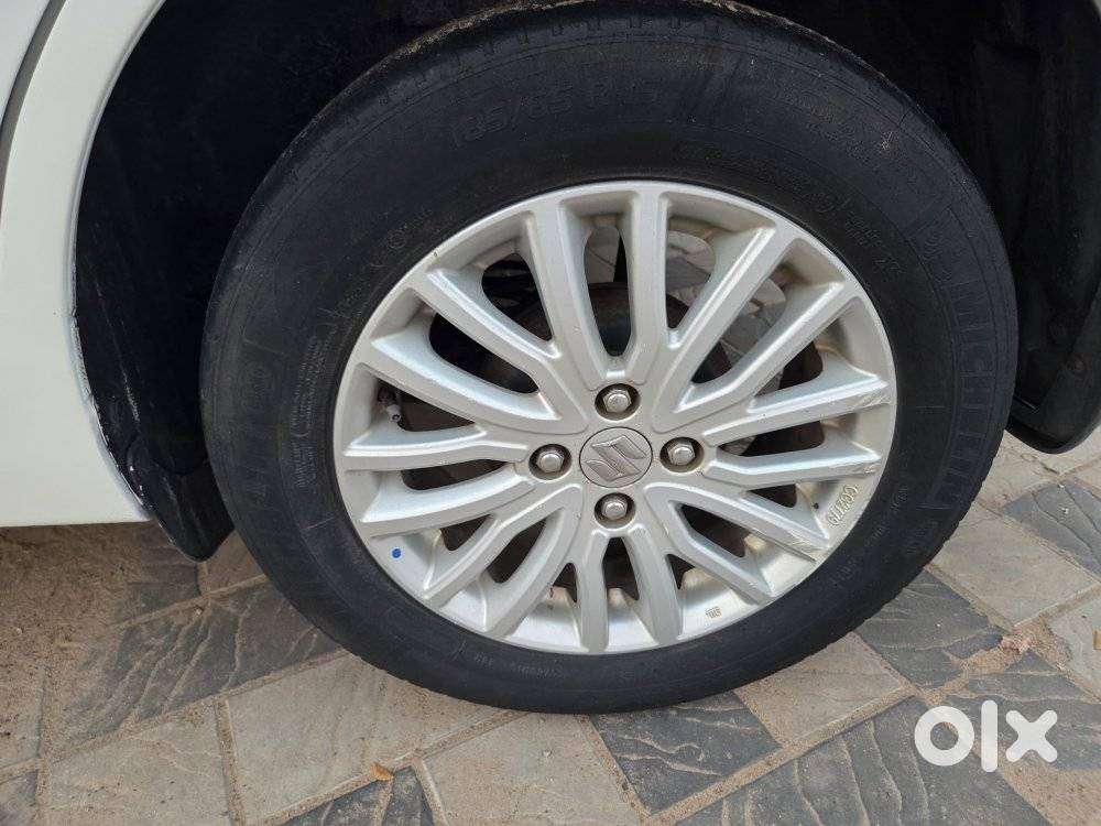 Maruti Suzuki Dzire 1.2 Zxi, 2020, Petrol
