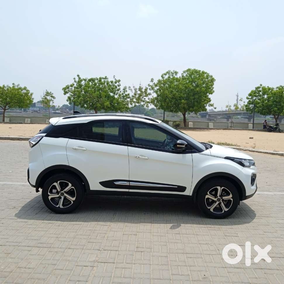 Tata Nexon 1.2 Revotron Xz Plus, 2022, Petrol