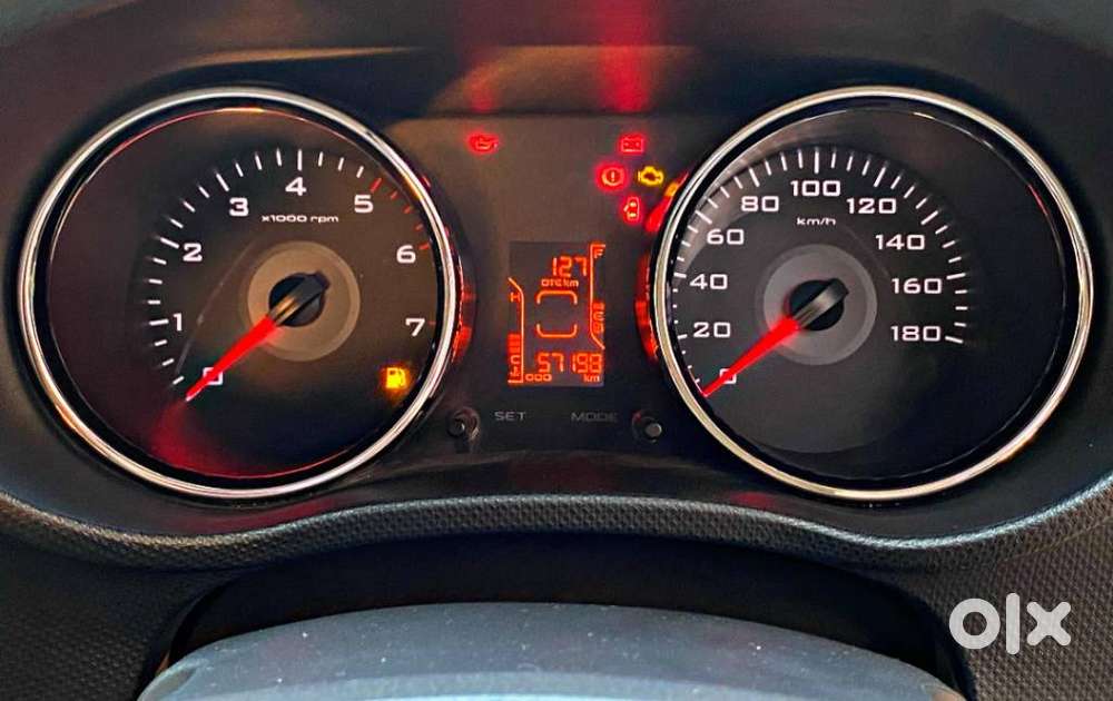 Mahindra Tuv 300 Mhawk100 T8, 2016, Diesel