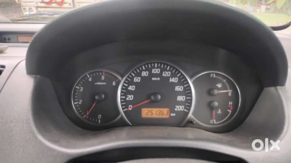 Maruti Suzuki Dzire Vdi 2012
