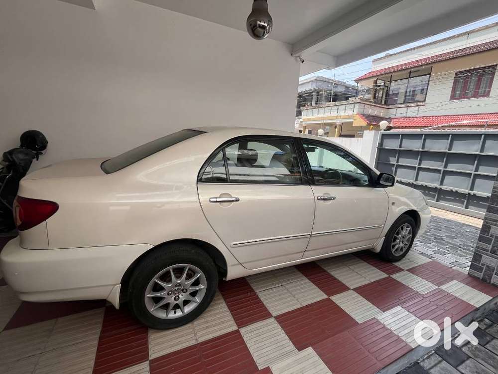 It Is A Toyota Corrola 2007 Model