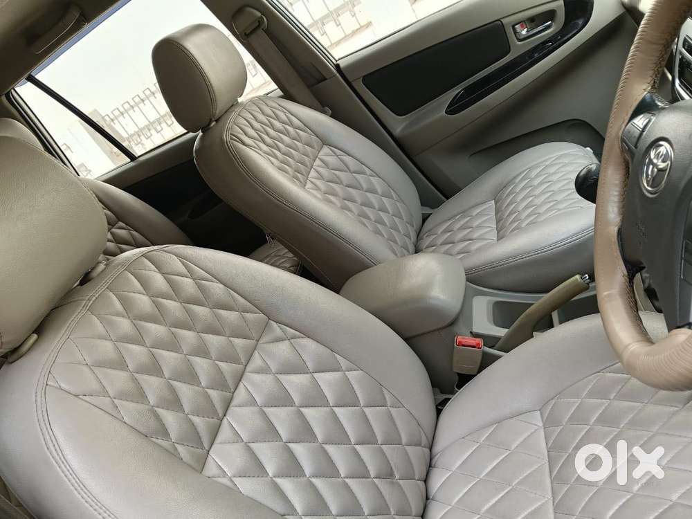 Toyota Innova 2.5 Zx 7 Str Bs-iv, 2014, Diesel