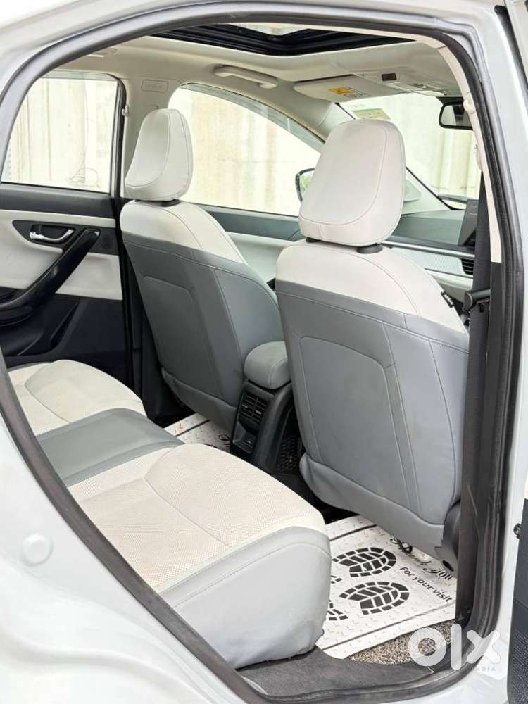 Tata Curvv Ev Empowered Plus 55, 2025, Electric
