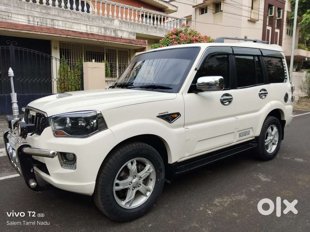 Mahindra Scorpio S10, 2015, Diesel
