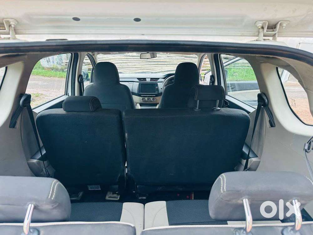 Renault Triber Rxt, 2023, Petrol