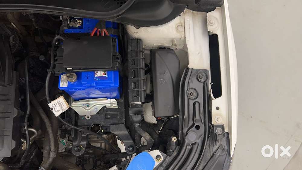 Skoda Slavia Style 1.0l Tsi At, 2023, Petrol