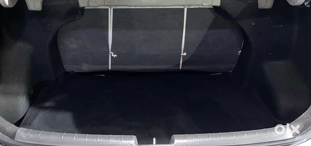 Hyundai Aura 1.2 E Petrol Mt, 2020, Petrol