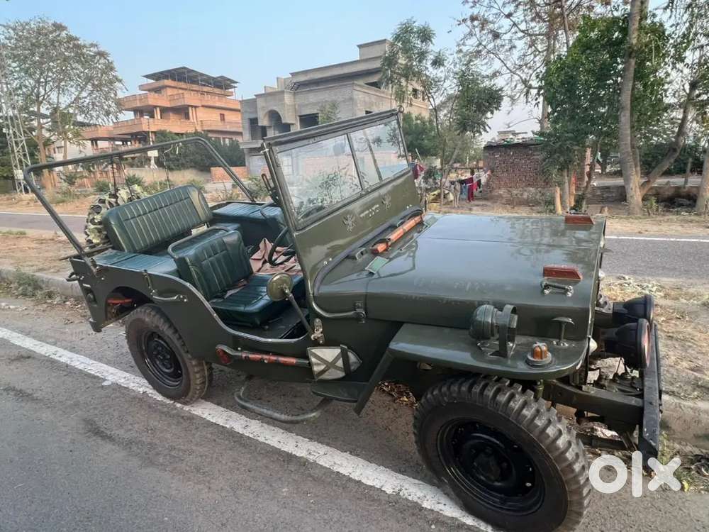 Willy Jeep With Passing