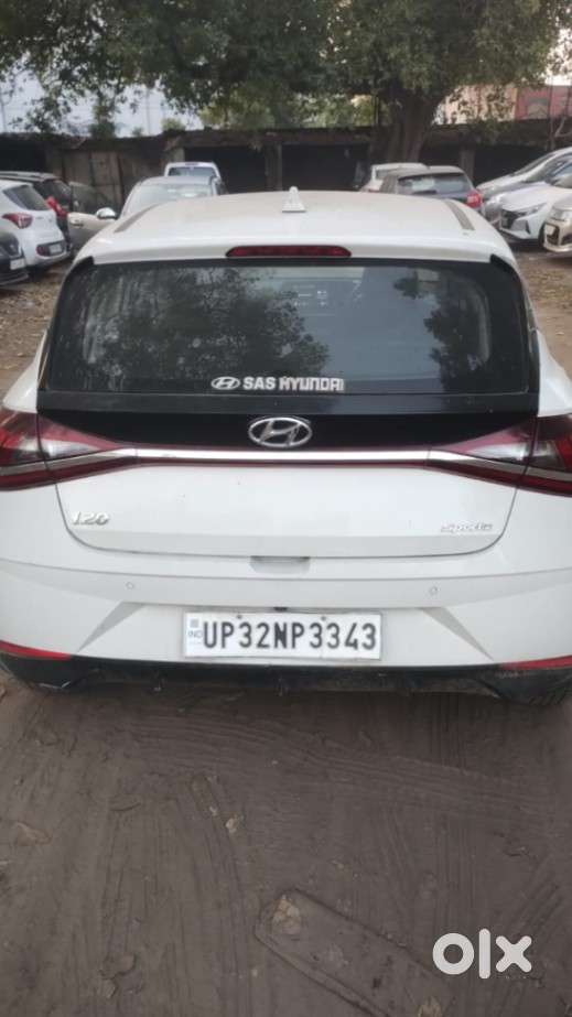 Hyundai I20 Sportz 1.2 Ivt, 2023, Petrol