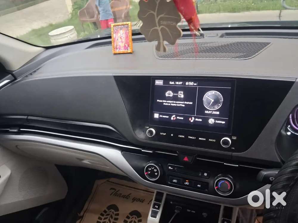 Kia Carens Prestige Petrol 2023