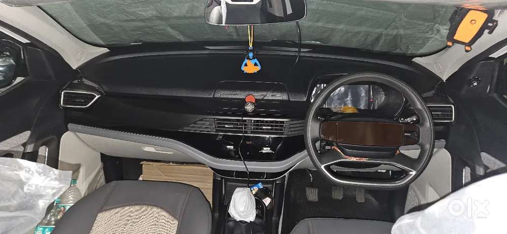 2024 Tata Safari Single Hand Driven,only 9,000 Km & Mint Condition