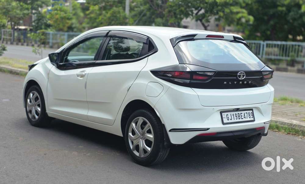 Tata Altroz 1.2 Xt, 2022, Petrol